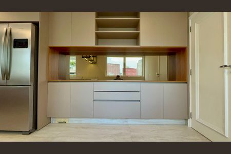 Apartamento à venda com 280m², 3 quartos e 3 vagas Apartamento à venda com 280m², 3 quartos e 3 vagasCopa