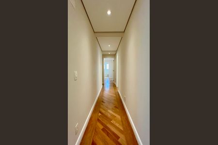 Apartamento à venda com 280m², 3 quartos e 3 vagas Apartamento à venda com 280m², 3 quartos e 3 vagasCorredor