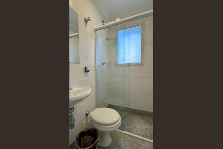 Apartamento à venda com 280m², 3 quartos e 3 vagas Apartamento à venda com 280m², 3 quartos e 3 vagasBanheiro de serviço