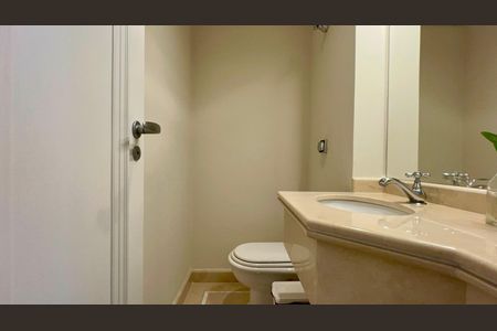 Apartamento à venda com 280m², 3 quartos e 3 vagas Apartamento à venda com 280m², 3 quartos e 3 vagasLavabo