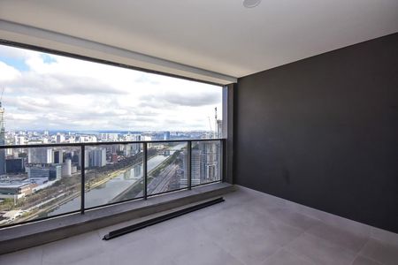 Apartamento à venda com 422m², 4 quartos e 4 vagasVaranda da Suíte 4