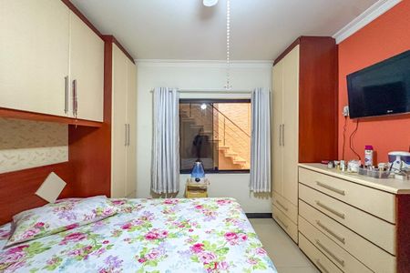 Casa à venda com 347m², 4 quartos e 2 vagas Casa à venda com 347m², 4 quartos e 2 vagasSuíte 1