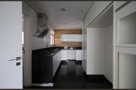 Apartamento à venda com 200m², 3 quartos e 3 vagasCozinha - Armários