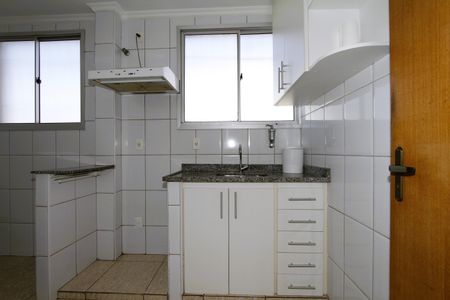 Apartamento à venda com 140m², 3 quartos e 2 vagasCozinha