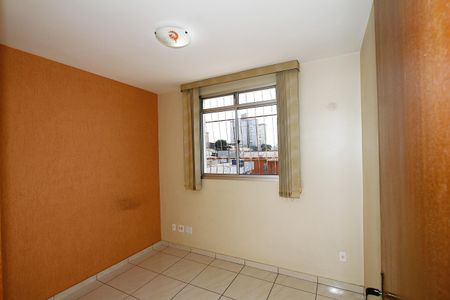 Apartamento à venda com 140m², 3 quartos e 2 vagasQuarto 2