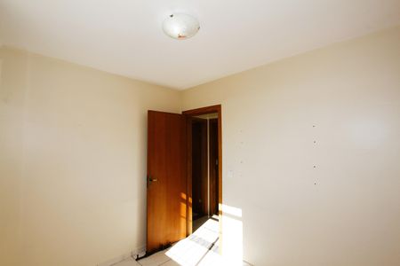 Apartamento à venda com 140m², 3 quartos e 2 vagasQuarto 2