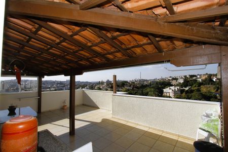 Apartamento à venda com 140m², 3 quartos e 2 vagasCobertura