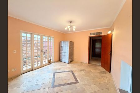 Casa de condomínio à venda com 1000m², 5 quartos e 7 vagasSala de Jantar