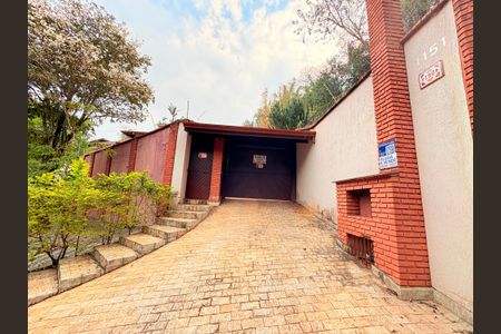 Casa de condomínio à venda com 1000m², 5 quartos e 7 vagasFachada