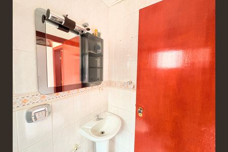 Casa de condomínio à venda com 1000m², 5 quartos e 7 vagasBanheiro de serviço