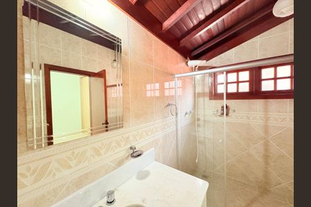 Casa de condomínio à venda com 1000m², 5 quartos e 7 vagasBanheiro da Suíte 2