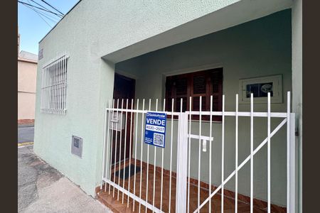 Casa à venda com 90m², 3 quartos e 1 vagaFachada - Placa