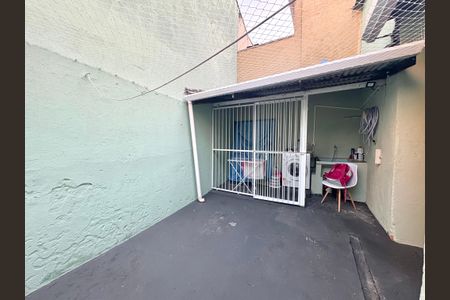 Casa à venda com 90m², 3 quartos e 1 vagaÁrea de Serviço