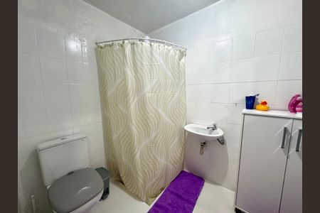 Casa à venda com 90m², 3 quartos e 1 vagaBanheiro
