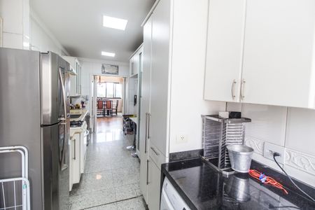 Apartamento à venda com 118m², 2 quartos e 2 vagas Apartamento à venda com 118m², 2 quartos e 2 vagasÁrea de Serviço