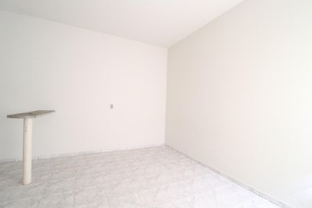 Sala/Quarto de kitnet/studio para alugar com 1 quarto, 42m² em Santa Mônica, Uberlândia