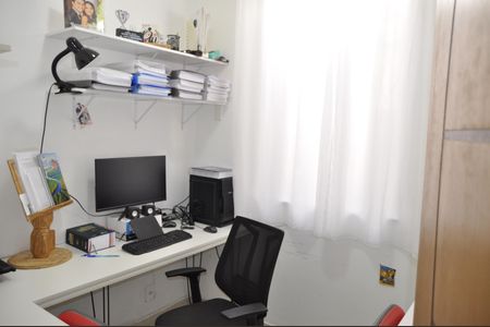 Casa de condomínio à venda com 100m², 2 quartos e 2 vagasQuarto