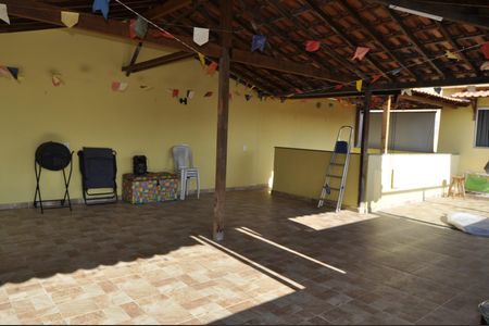 Casa de condomínio à venda com 100m², 2 quartos e 2 vagasÁrea Externa