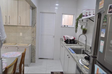 Casa de condomínio à venda com 100m², 2 quartos e 2 vagasCozinha