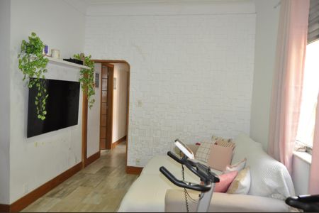 Casa de condomínio à venda com 100m², 2 quartos e 2 vagasSala