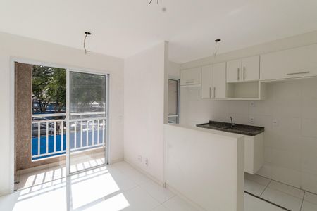 Sala/Cozinha de apartamento à venda com 2 quartos, 34m² em Vila Ré, São Paulo