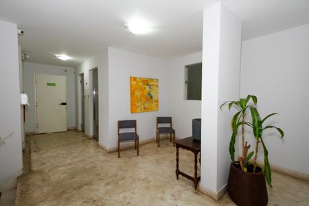 Apartamento à venda com 72m², 1 quarto e 1 vagaHall Social