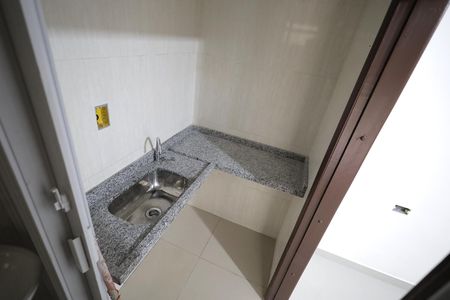 Apartamento para alugar com 12m², 1 quarto e 1 vaga Apartamento para alugar com 12m², 1 quarto e 1 vagaBanheiro