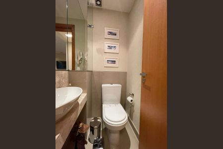 Lavabo de apartamento à venda com 3 quartos, 126m² em Vila da Serra, Nova Lima