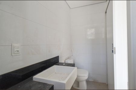 Apartamento à venda com 117m², 2 quartos e 2 vagasBanheiro Suite