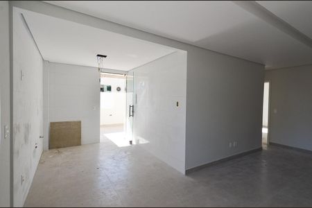 Apartamento à venda com 117m², 2 quartos e 2 vagasCozinha