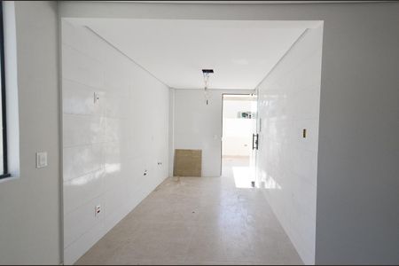 Apartamento à venda com 117m², 2 quartos e 2 vagasCozinha