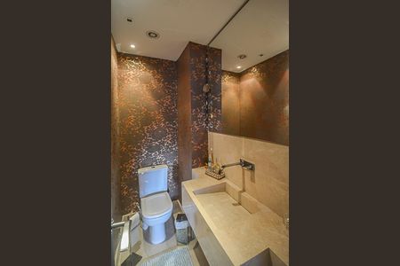 Apartamento à venda com 180m², 3 quartos e 3 vagas Apartamento à venda com 180m², 3 quartos e 3 vagasLavabo