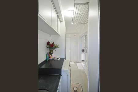 Apartamento à venda com 180m², 3 quartos e 3 vagas Apartamento à venda com 180m², 3 quartos e 3 vagasÁrea de Serviço