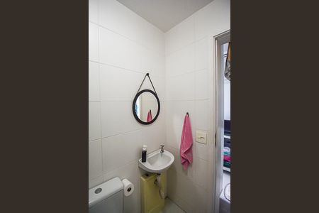 Apartamento à venda com 180m², 3 quartos e 3 vagas Apartamento à venda com 180m², 3 quartos e 3 vagasBanheiro de serviço