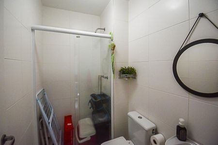 Apartamento à venda com 180m², 3 quartos e 3 vagas Apartamento à venda com 180m², 3 quartos e 3 vagasBanheiro de serviço