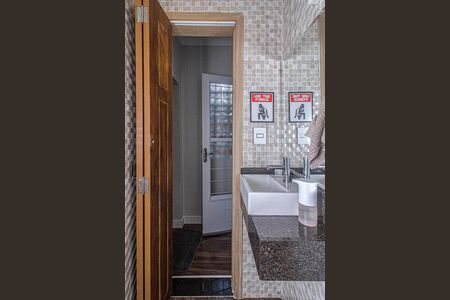 Casa à venda com 160m², 2 quartos e 1 vagaLavabo