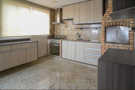 Apartamento à venda com 180m², 3 quartos e 1 vagaCozinha