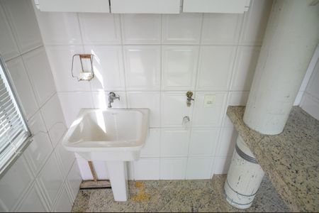 Apartamento à venda com 180m², 3 quartos e 1 vagaÁrea de Serviço