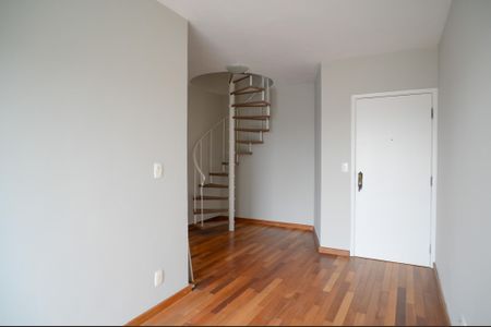 Apartamento à venda com 180m², 3 quartos e 1 vagaSala