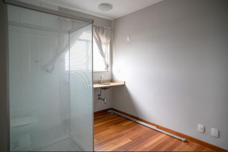 Apartamento à venda com 180m², 3 quartos e 1 vagaSuíte