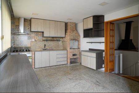 Apartamento à venda com 180m², 3 quartos e 1 vagaCozinha