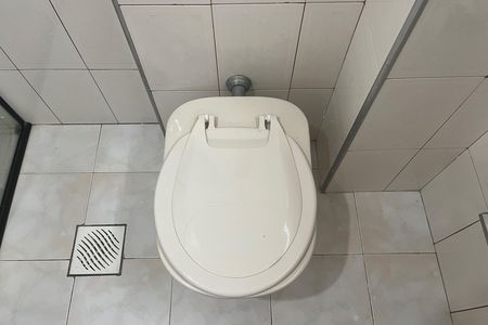 Banheiro da Suíte de apartamento para alugar com 1 quarto, 55m² em José Menino, Santos