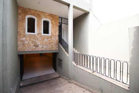 Casa para alugar com 250m², 3 quartos e 3 vagasEntrada