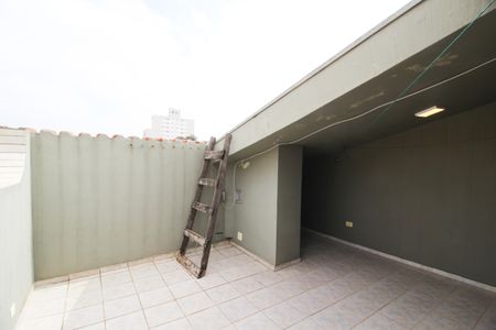 Casa para alugar com 250m², 3 quartos e 3 vagasCobertura