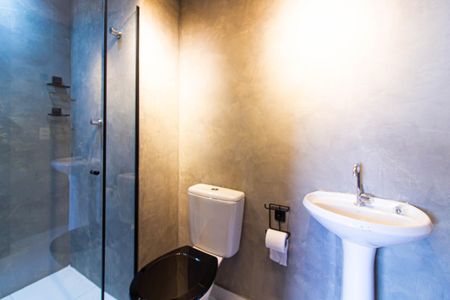 Apartamento à venda com 27m², 1 quarto e sem vaga Apartamento à venda com 27m², 1 quarto e sem vagaBanheiro da Suíte