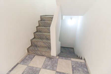 Casa para alugar com 180m², 2 quartos e 1 vaga Casa para alugar com 180m², 2 quartos e 1 vagaSala