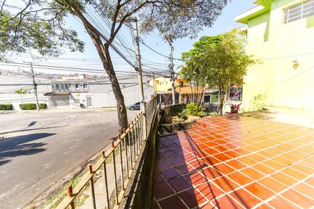 Casa para alugar com 180m², 2 quartos e 1 vaga Casa para alugar com 180m², 2 quartos e 1 vagaQuintal