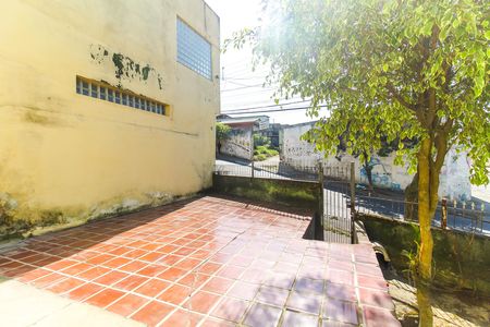 Casa para alugar com 180m², 2 quartos e 1 vaga Casa para alugar com 180m², 2 quartos e 1 vagaQuintal