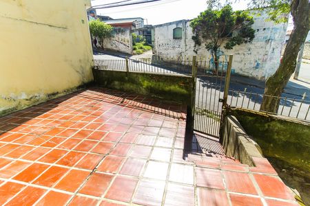 Casa para alugar com 180m², 2 quartos e 1 vaga Casa para alugar com 180m², 2 quartos e 1 vagaQuintal