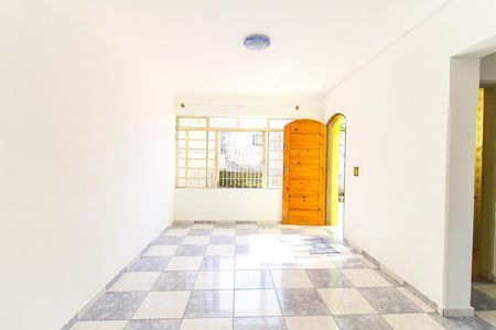 Casa para alugar com 180m², 2 quartos e 1 vaga Casa para alugar com 180m², 2 quartos e 1 vagaSala